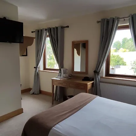 Ma Dwyer's Guest Гостевой дом