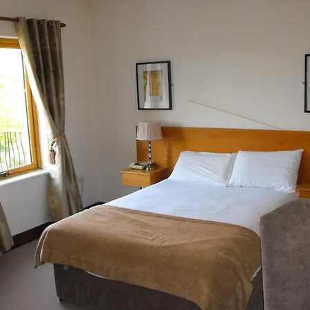 Ma Dwyer's Guest Гостевой дом Наван