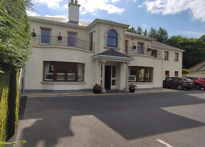 Ma Dwyer's Guest