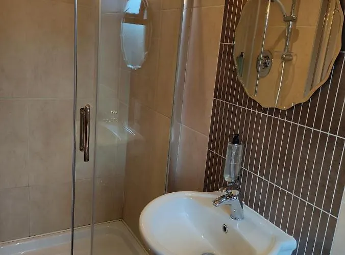 Ma Dwyer's Guest 3* Navan